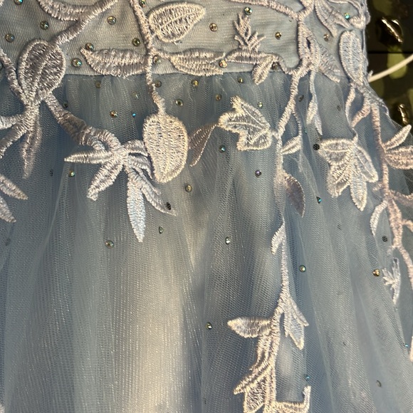 SALE🎉. Amelia Couture short formal - Picture 6 of 10